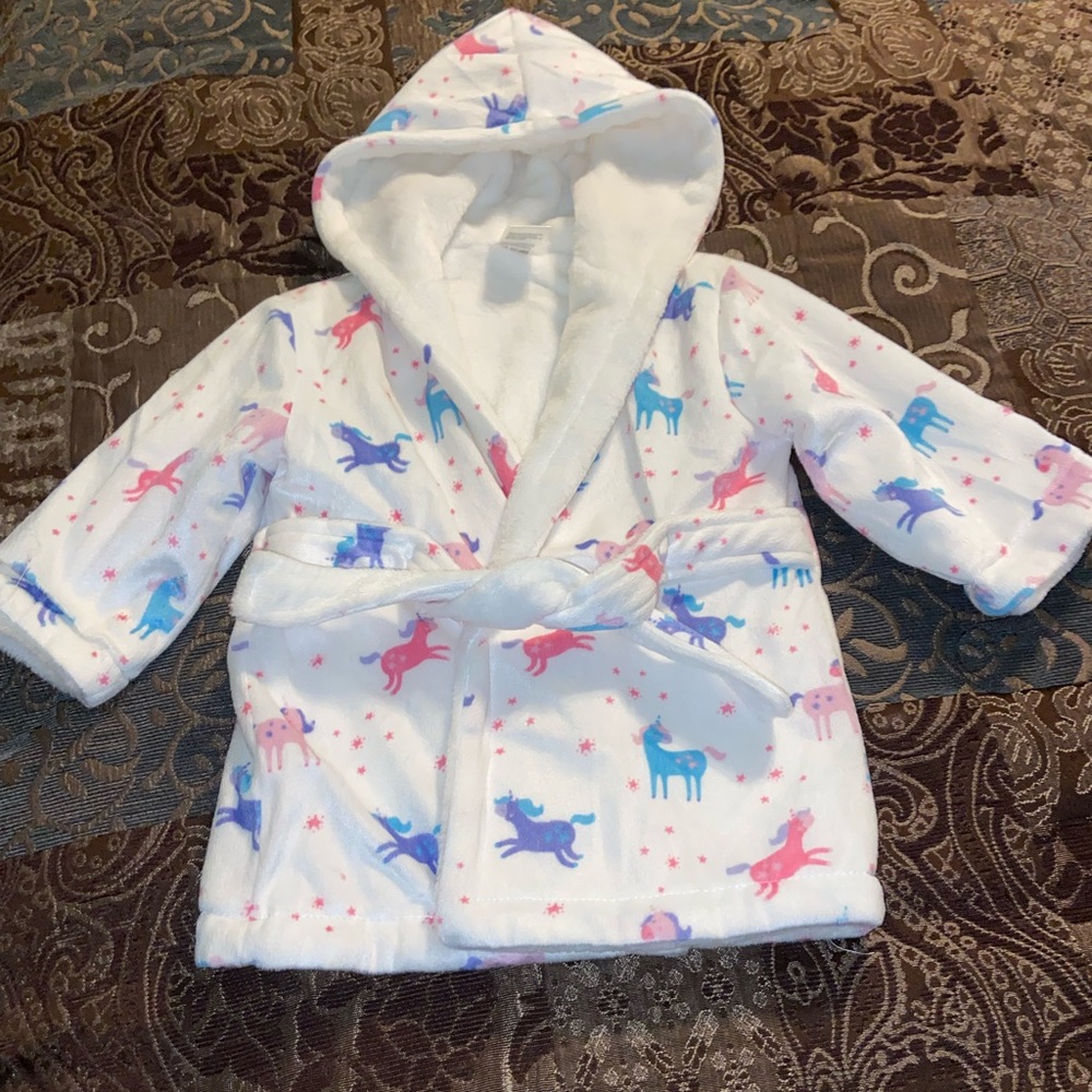 NWOT Baby Girl's Plush Bath Robe Size 3-6 Months unicorn print